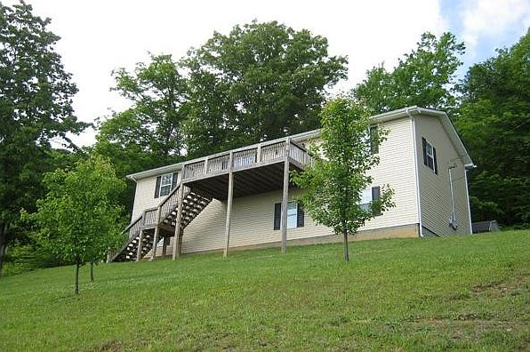 1st image of 106 Wb Yeats Dr