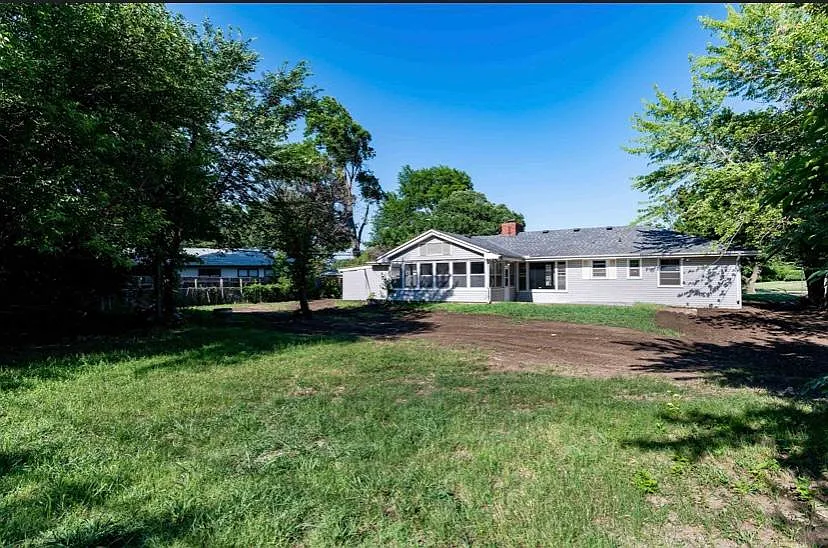 4 bed, 1565 sqft, $1,650 — Photo 3