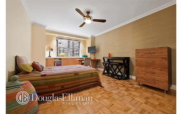 Sold by Douglas Elliman | media 4