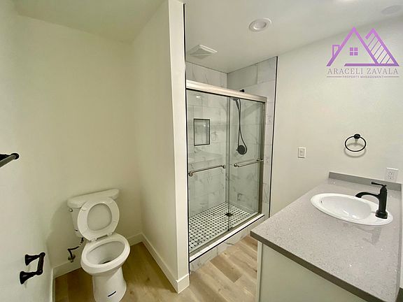 3rd image of 1037 Meadow Lake Dr #1039