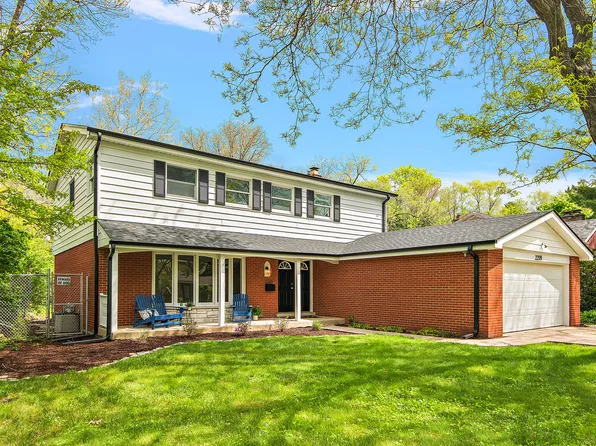 2209 Collett Ln, Flossmoor, IL 60422