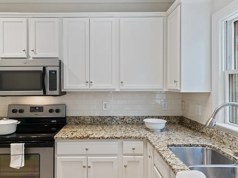 2913 Parthenon Ave — Photo 10