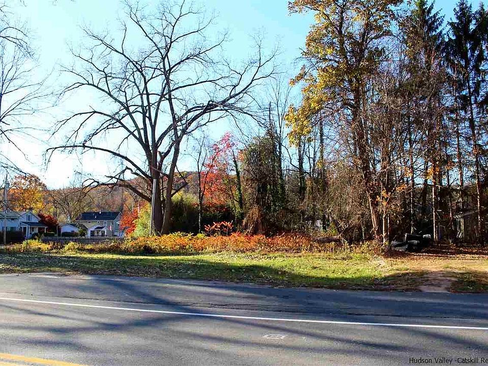 1st image of 11 Main St