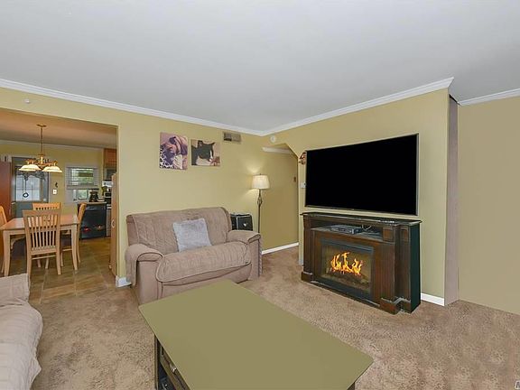 3rd image of 37 Evans Ave