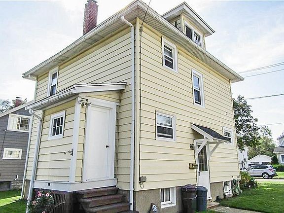 3rd image of 338 Cole Ave
