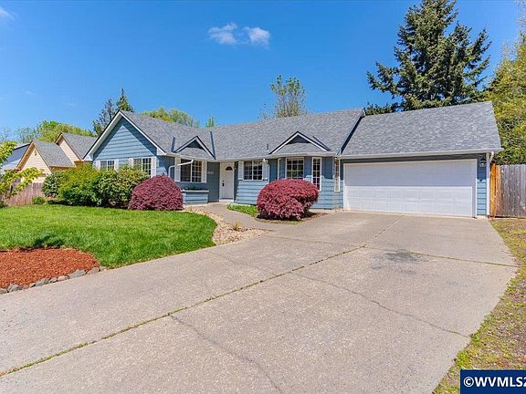 2nd image of 2537 Hoodoo Dr NW