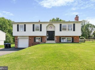 313 Hanby Cir, Upper Chichester, PA 19061