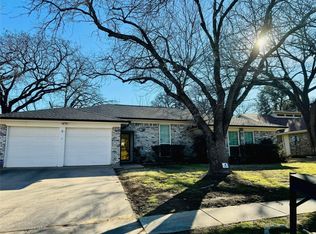 1300 Timber Ridge Dr, Euless, TX 76039