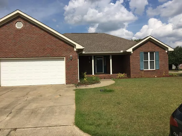 197 Blair Ln, Dothan, AL 36301