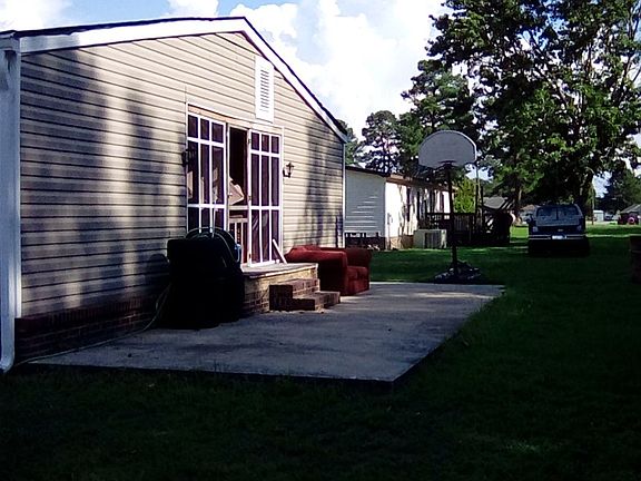 4th image of 109 Haywood Dr
