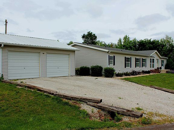 3rd image of 311 7th St