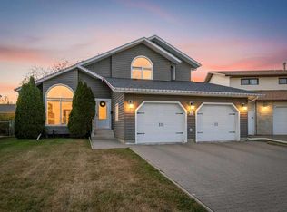 78 E Dunning Cres, Red Deer, AB T4R 2G3