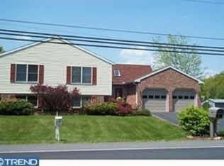 5427 E Lorane Rd, Reading, PA 19606