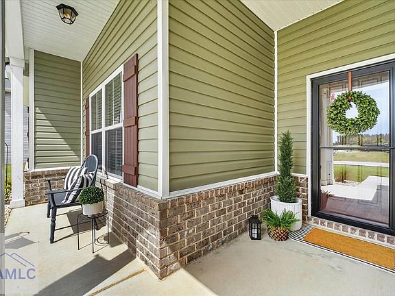 4th image of 132 Rimes Ave SE