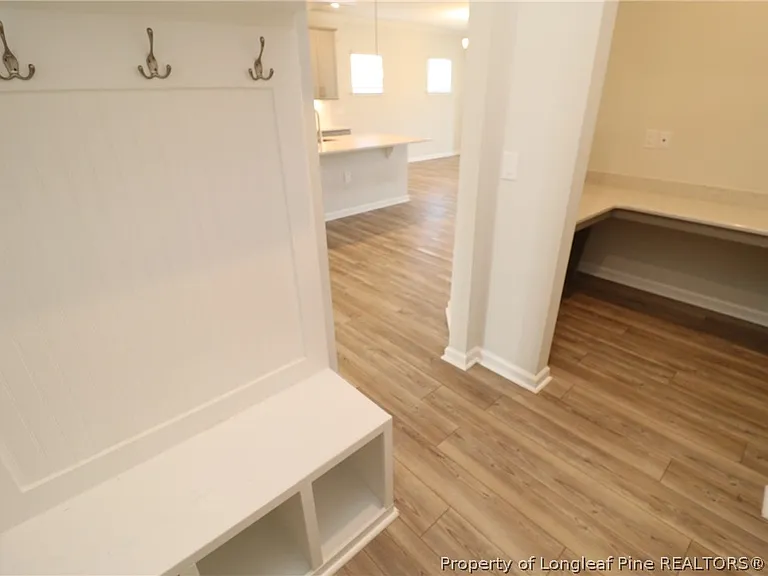 212 Breeders Cup Way Valencia #58 — Photo 25