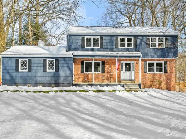 166 Fishing Trail, Stamford, CT 06903