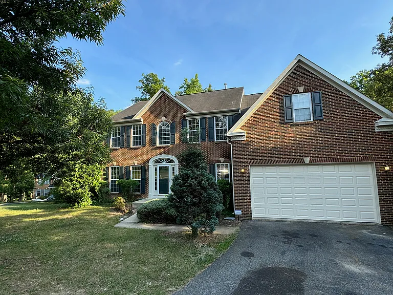 11914 Mary Catherine Dr — Photo 2