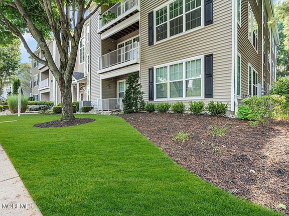 3rd image of 663 Saint Andrews Place