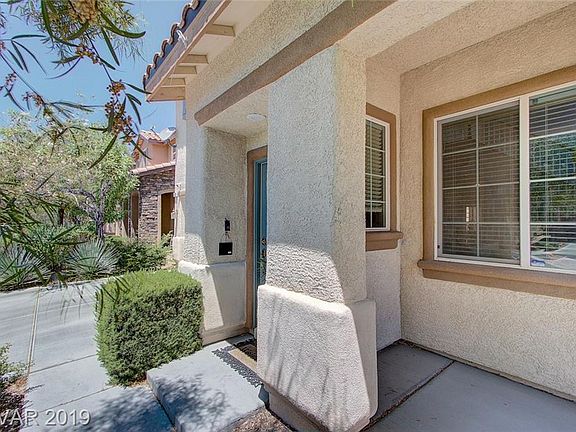 3rd image of 8770 Cavern Peak Dr