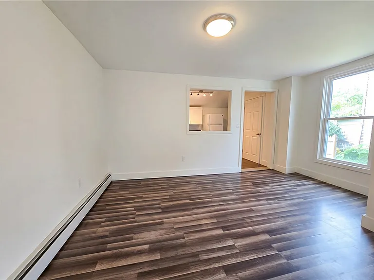 236 Jefferson Ave — Photo 5