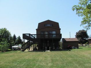 26042 W Cottage Rd, Wilmington, IL 60481