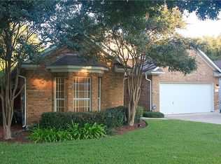 15221 Mallard Green Ln, Austin, TX 78728