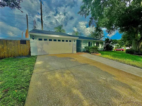 206 Sandwater Ln, Oldsmar, FL 34677