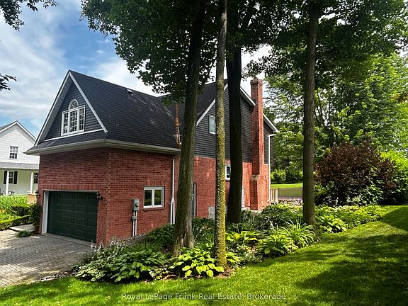 5th image of 85 Ambleside Dr