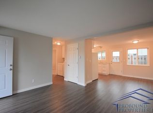 742 SE 13th Ave #B, Hillsboro, OR 97123