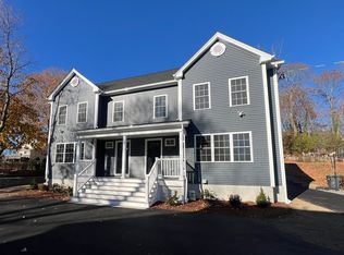 4 Finn Pl #4, Dedham, MA 02026