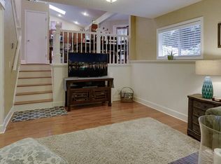 3695 SE El Camino Dr, Gresham, OR 97080