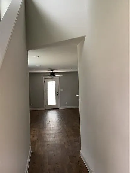 1020 Layne Dr — Photo 4