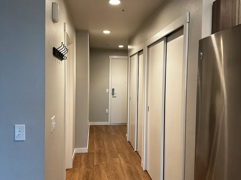 1085 103rd Ave NE #423 — Photo 5