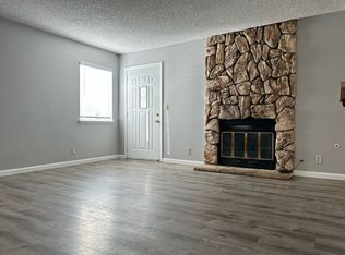 933 W Atkins St #B, Ridgecrest, CA 93555