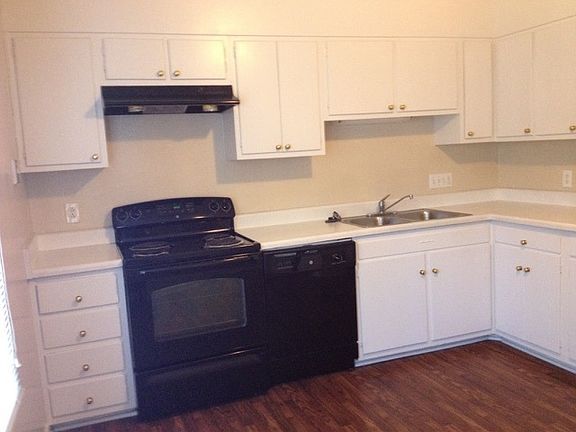 3rd image of 7326 Beacon Hill Ln APT 60