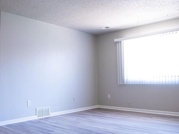 4th image of 63 S 22nd Ave APT A2