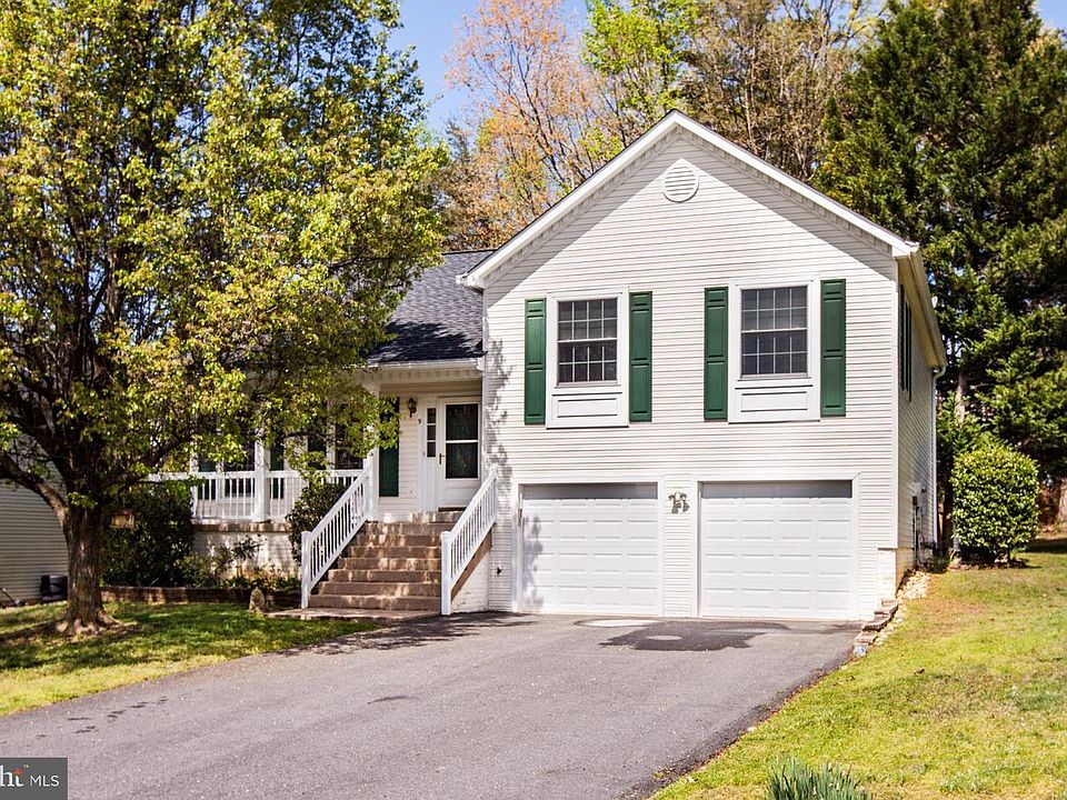 1st image of 9 Barclay Ln
