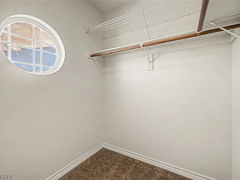 10560 Laurelwood Lake Ave — Photo 24