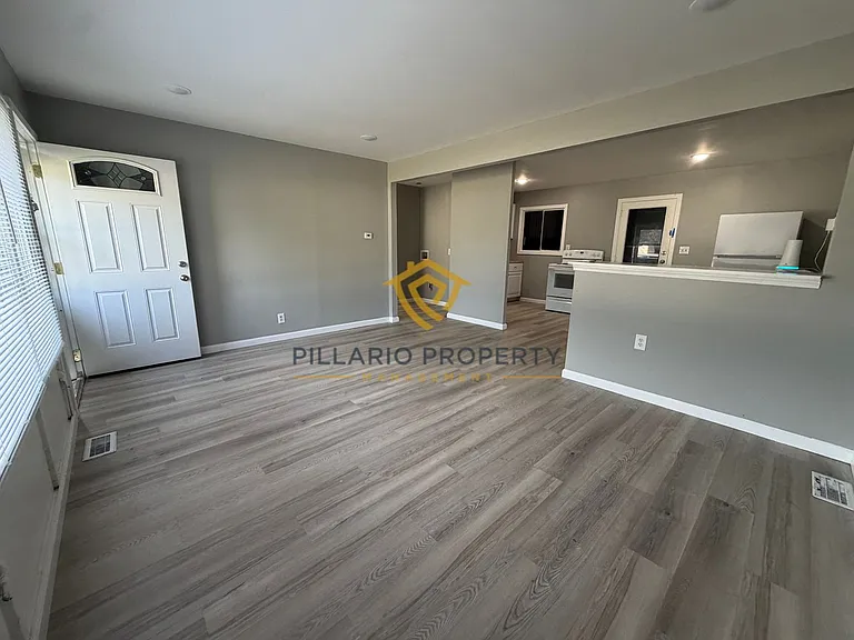 3211 Milan St — Photo 7