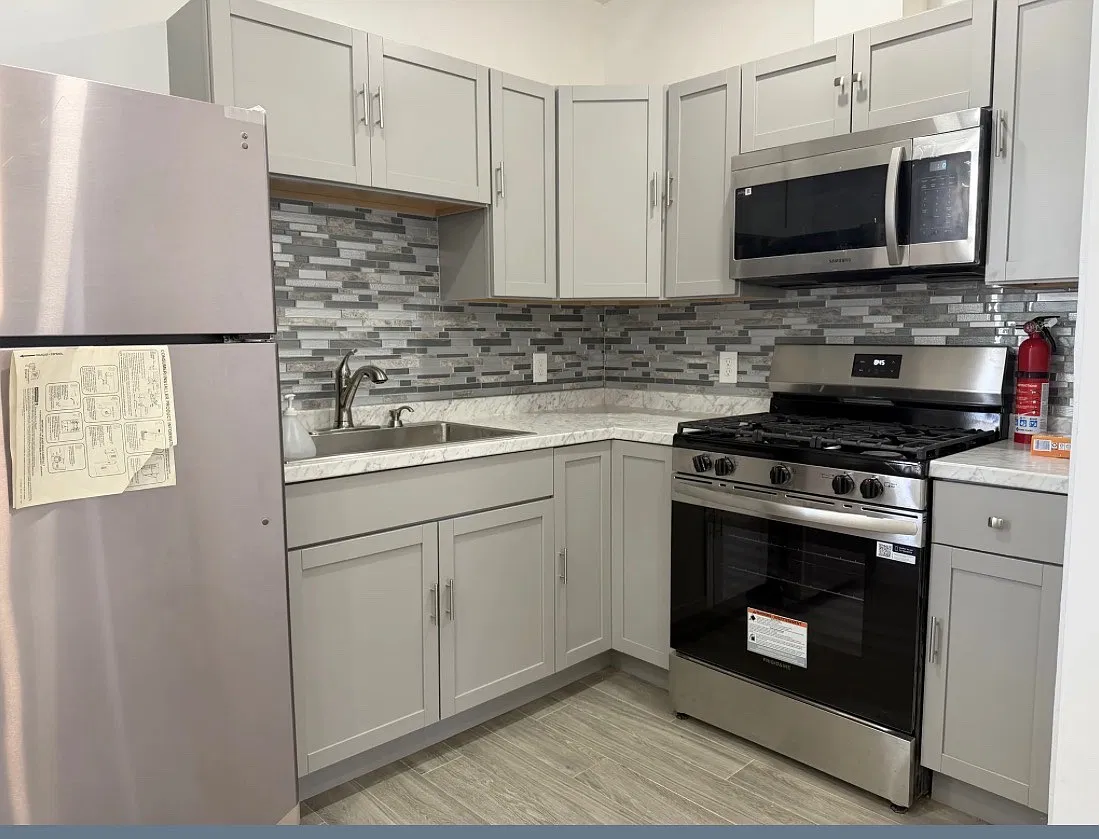 4 bed, 1040 sqft, $1,550 — Photo 3