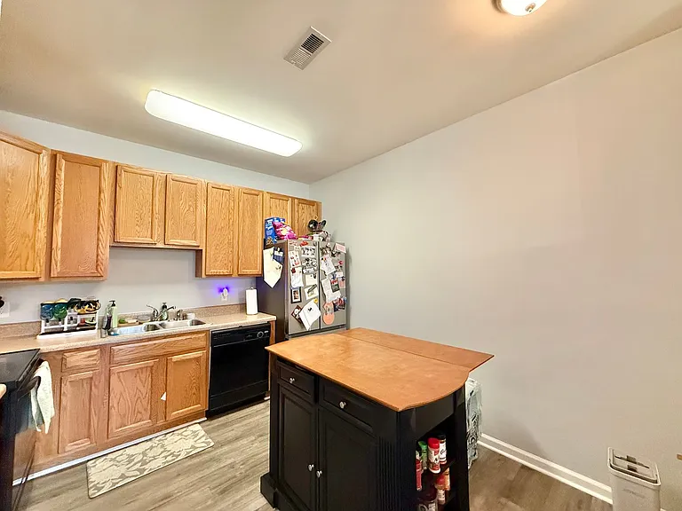 351 Gilman Ln #103 — Photo 5