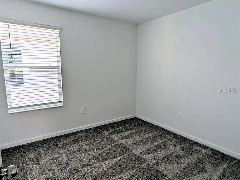 565 Reggie Rd — Photo 17