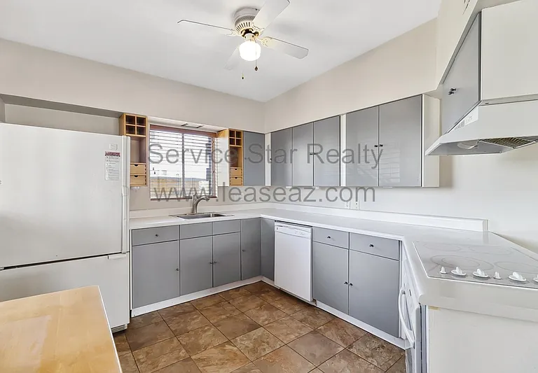 6804 E 2nd St #16 — Photo 7