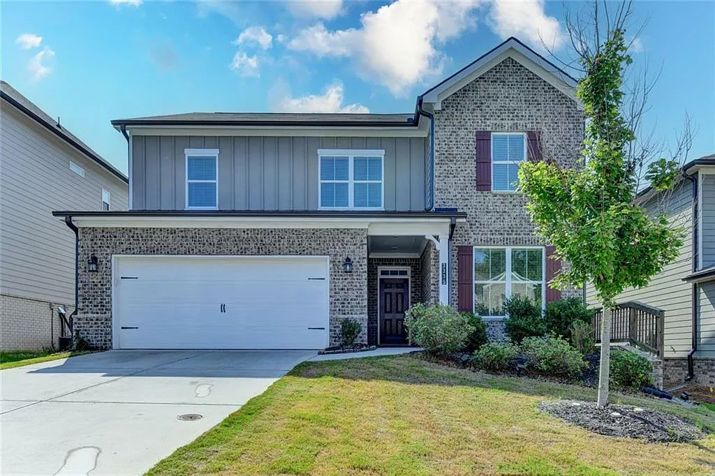 5 bed, 4.0 bath, 2754 sqft, $2,800 — Photo 1