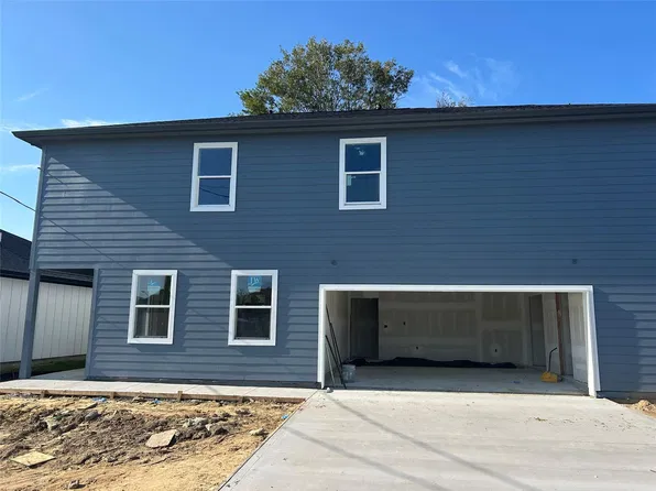1111 E Main St, La Porte, TX 77571