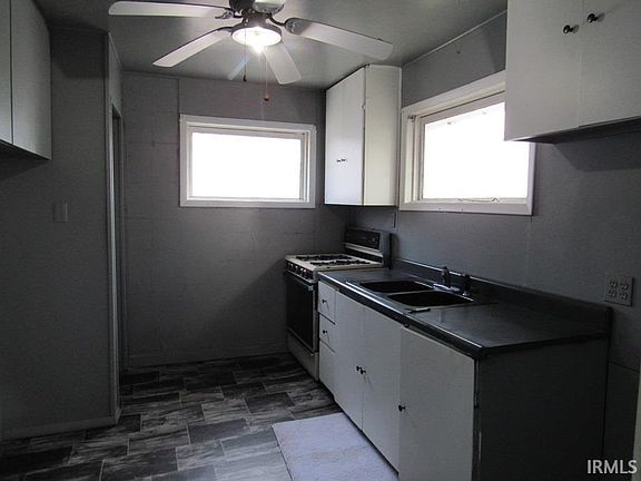2nd image of 55474 Meadowview Ave