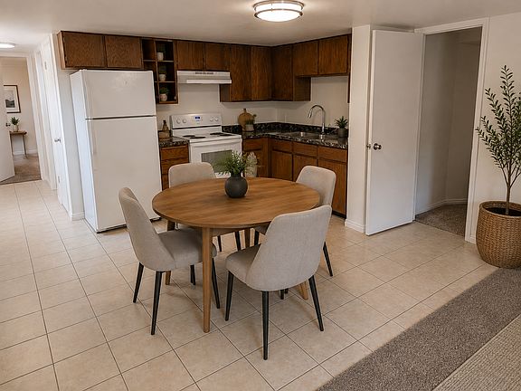 2nd image of 867 E Vine St #867