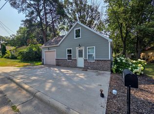 810 5th Ave SE, Little Falls, MN 56345