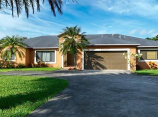 24200 SW 142nd Ave, Homestead, FL 33032