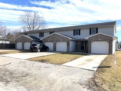 208 W Warren St, Le Roy, IL, 61752